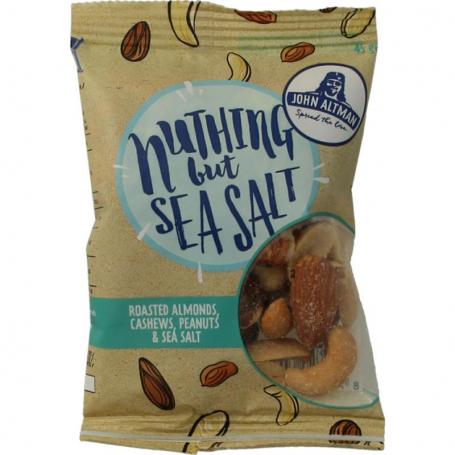 Mixed nuts sea salt van John Altman