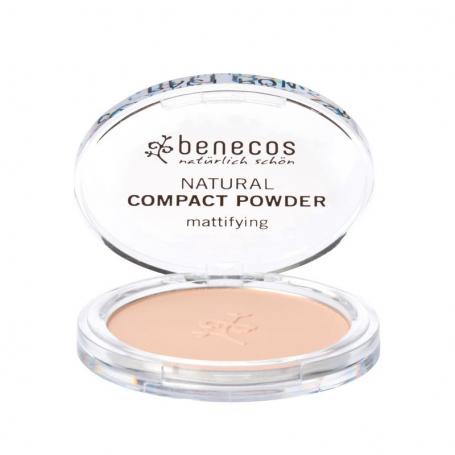 Natural compact powder sand van Benecos