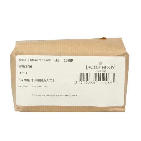 Bessen zwart van Jacob Hooy