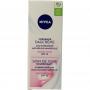 Essentials hydraterende dagcreme droog/gev SPF15 van Nivea
