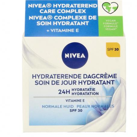 Essentials hydraterende dagcreme normal huid SPF30 van Nivea
