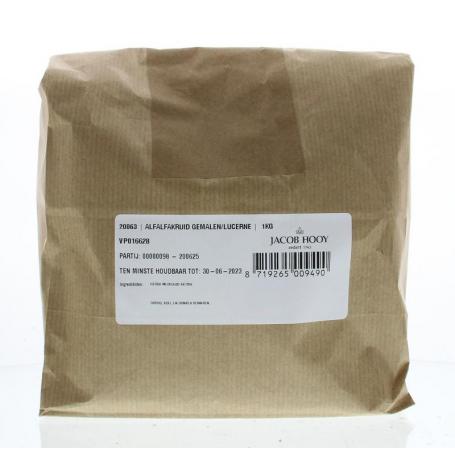 Alfalfakruid gemalen van Jacob Hooy