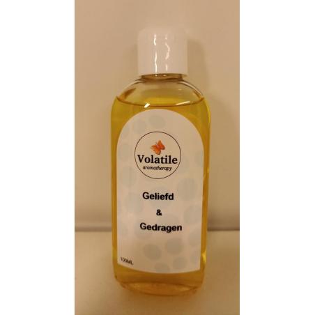 Massageolie geliefd & gedragen van Volatile